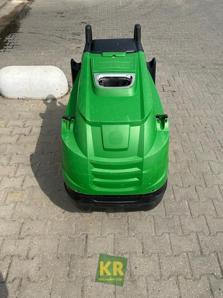 AC John Deere - ماكينة غسيل ضغط عالي: صور 3 AC John Deere - ماكينة غسيل ضغط عالي: صور 3