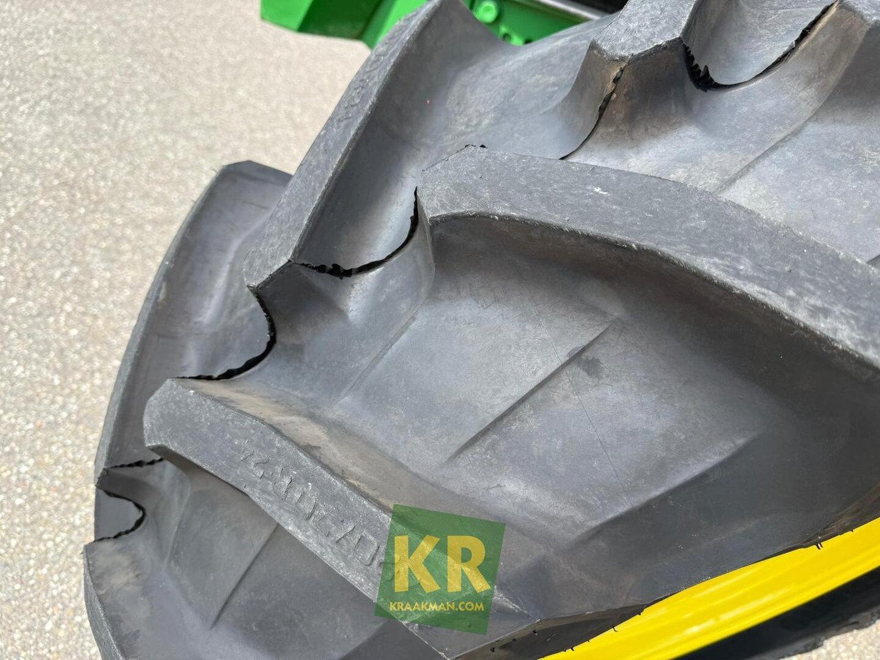 John Deere 6100M - جرار: صور 4 John Deere 6100M - جرار: صور 4