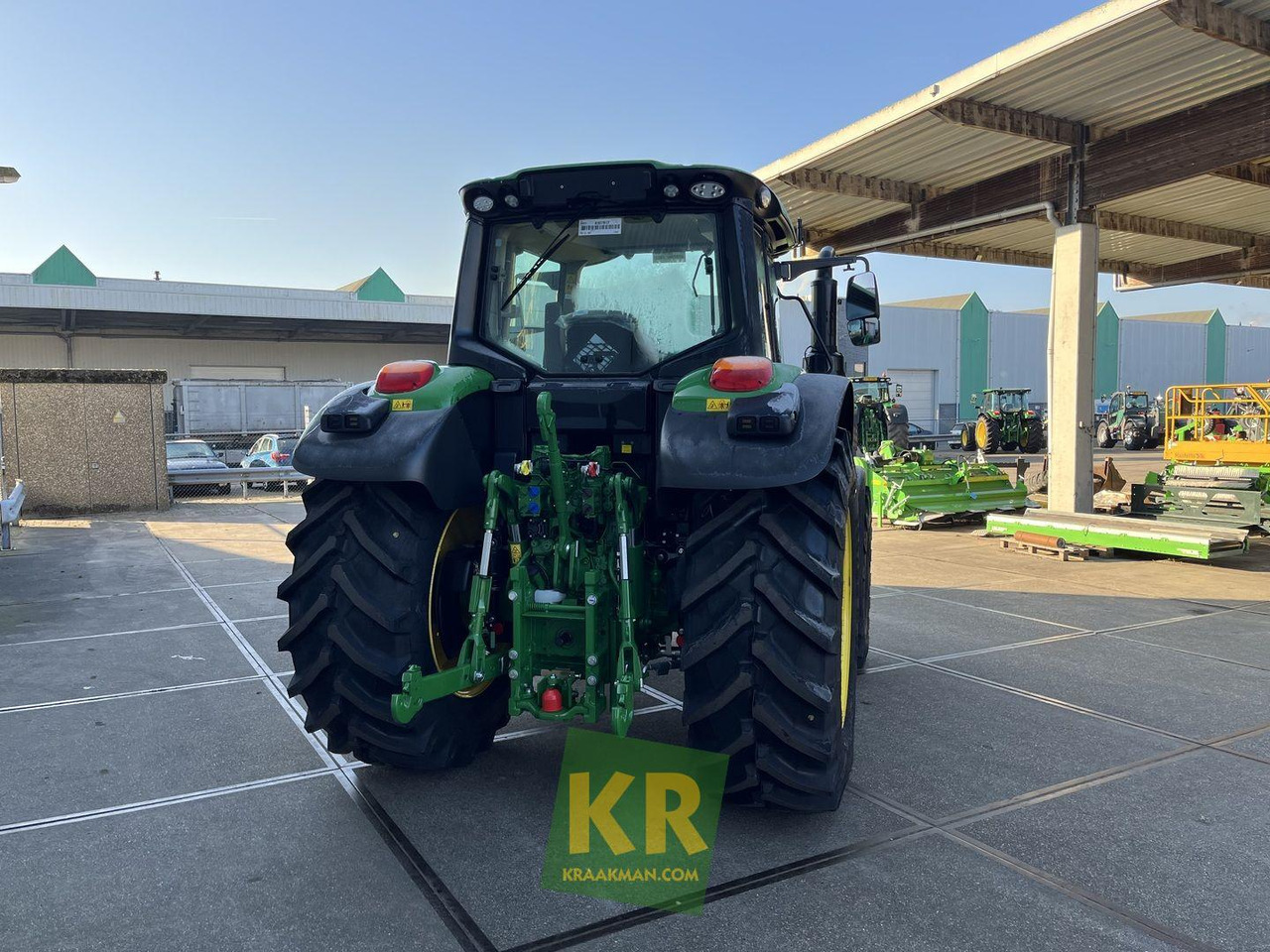 John Deere 6120M - جرار: صور 5 John Deere 6120M - جرار: صور 5
