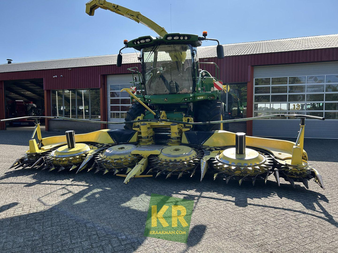 John Deere 8500 - حصادة الأعلاف: صور 4 John Deere 8500 - حصادة الأعلاف: صور 4
