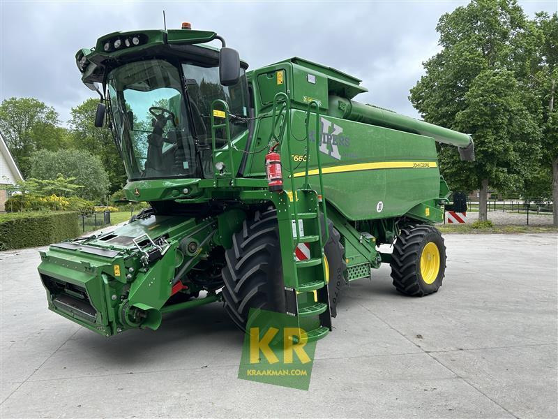 John Deere T660 - حصادة شاملة: صور 1 John Deere T660 - حصادة شاملة: صور 1