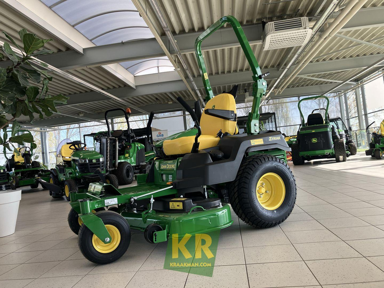 John Deere Z515E ZEROTURN - جزازة المروج: صور 3 John Deere Z515E ZEROTURN - جزازة المروج: صور 3