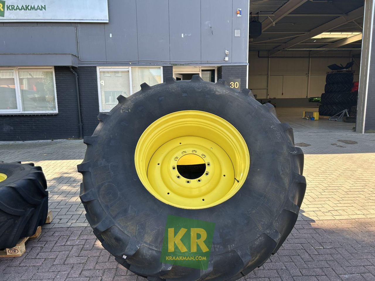 Vredestein Banden Vredestein - عجلات - الآلات والماكينات الزراعية: صور 2 Vredestein Banden Vredestein - عجلات - الآلات والماكينات الزراعية: صور 2