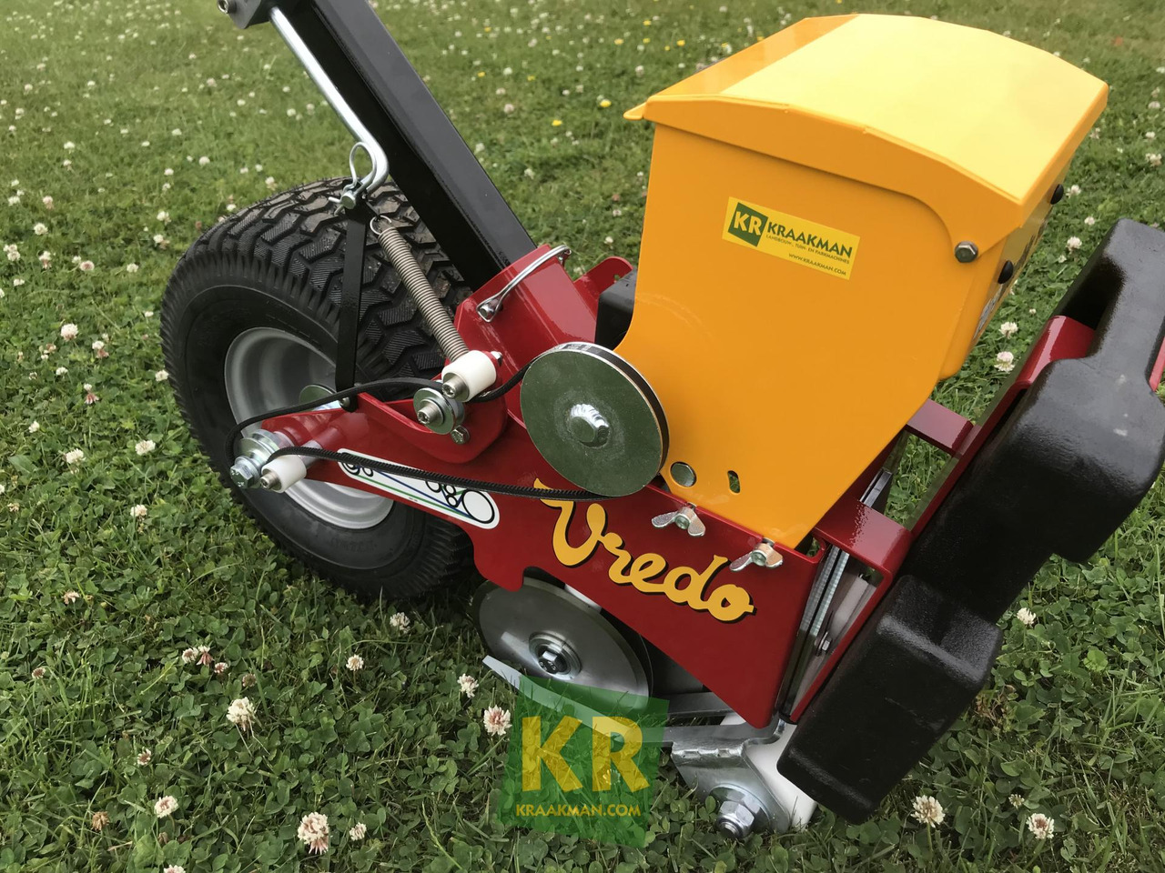 Vredo Turf Buddy - ال معدات حراثه: صور 4 Vredo Turf Buddy - ال معدات حراثه: صور 4