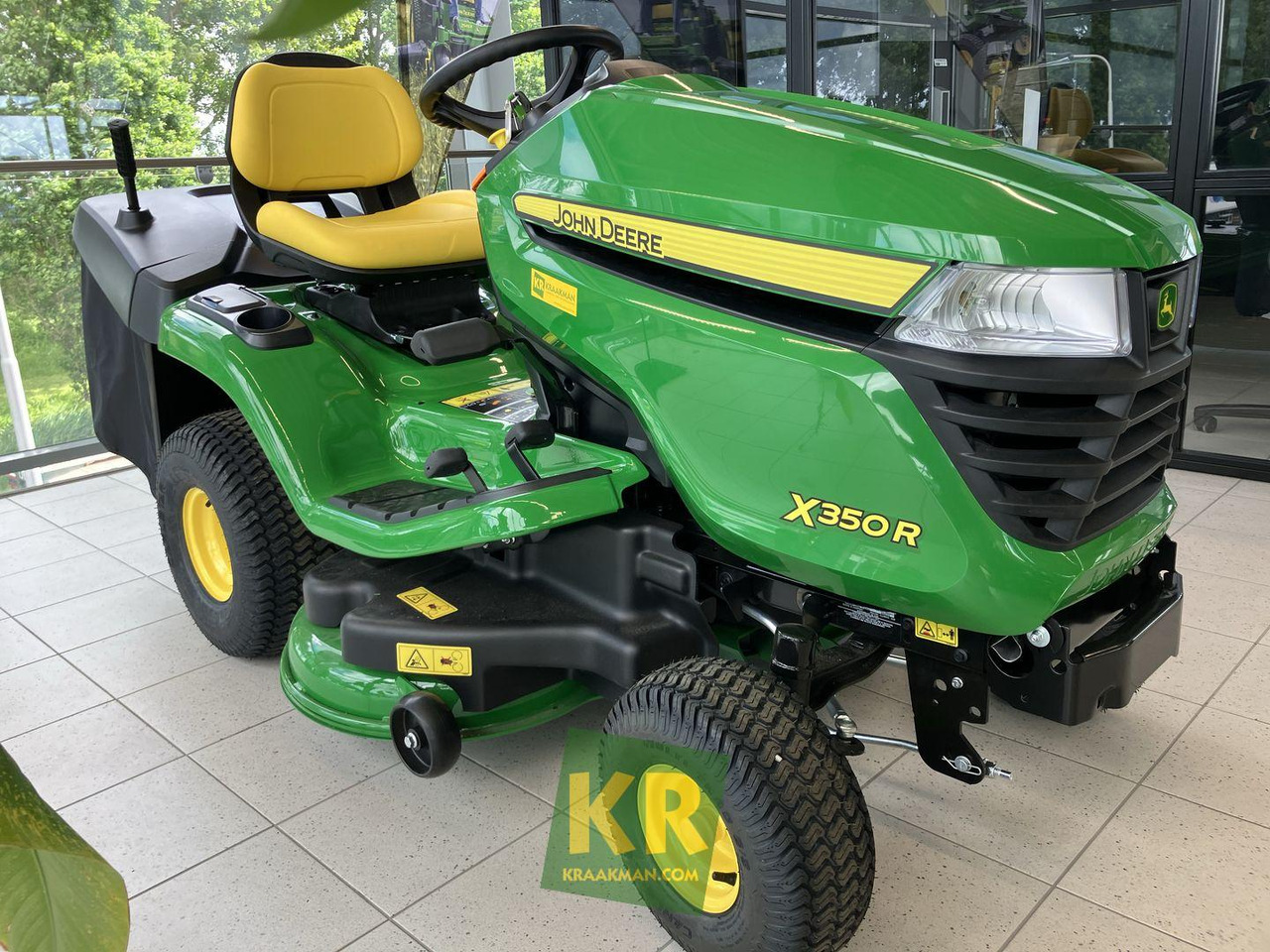 X350R John Deere - جزازة المروج: صور 1 X350R John Deere - جزازة المروج: صور 1
