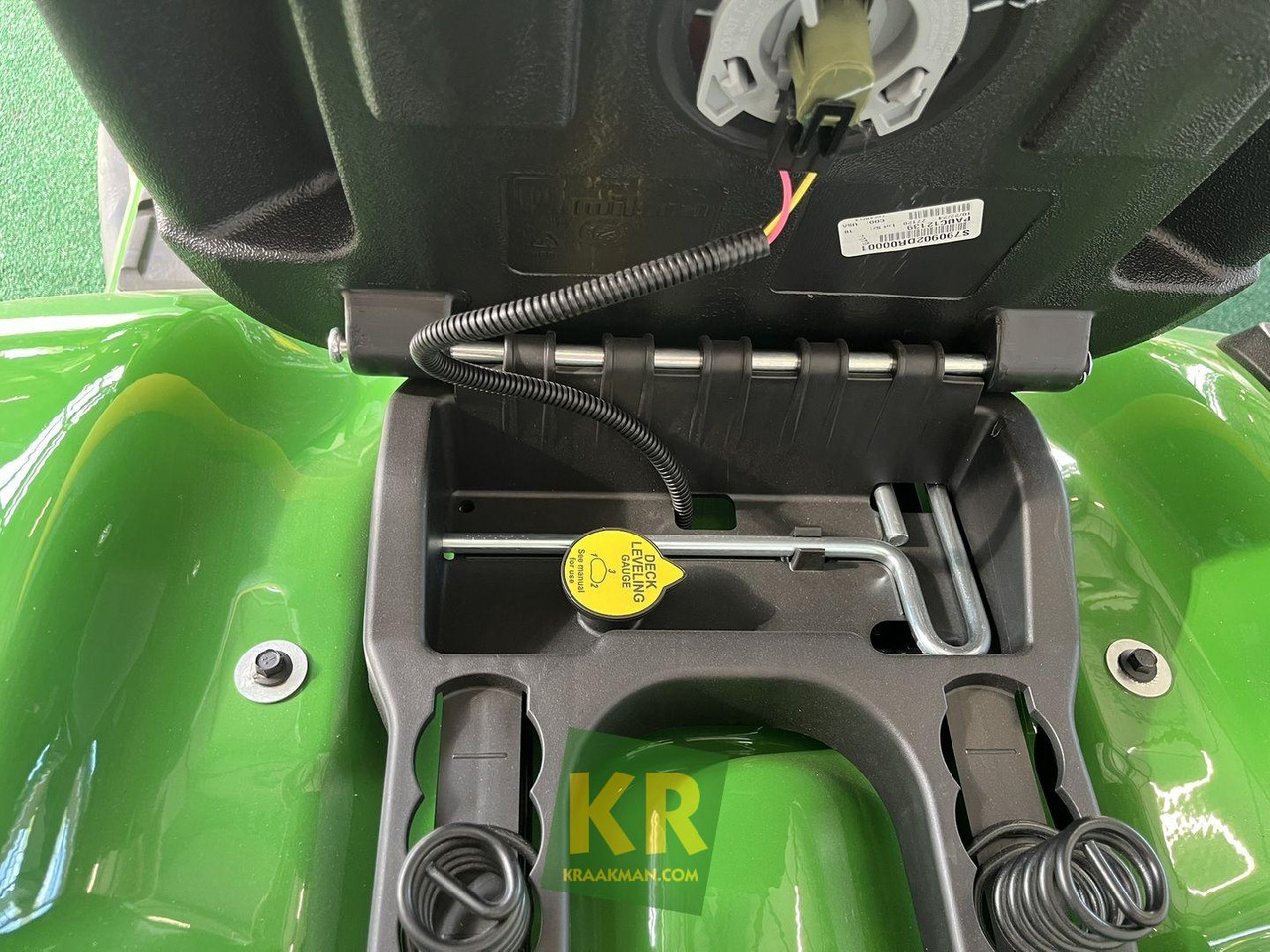 X350R John Deere - جزازة المروج: صور 5 X350R John Deere - جزازة المروج: صور 5