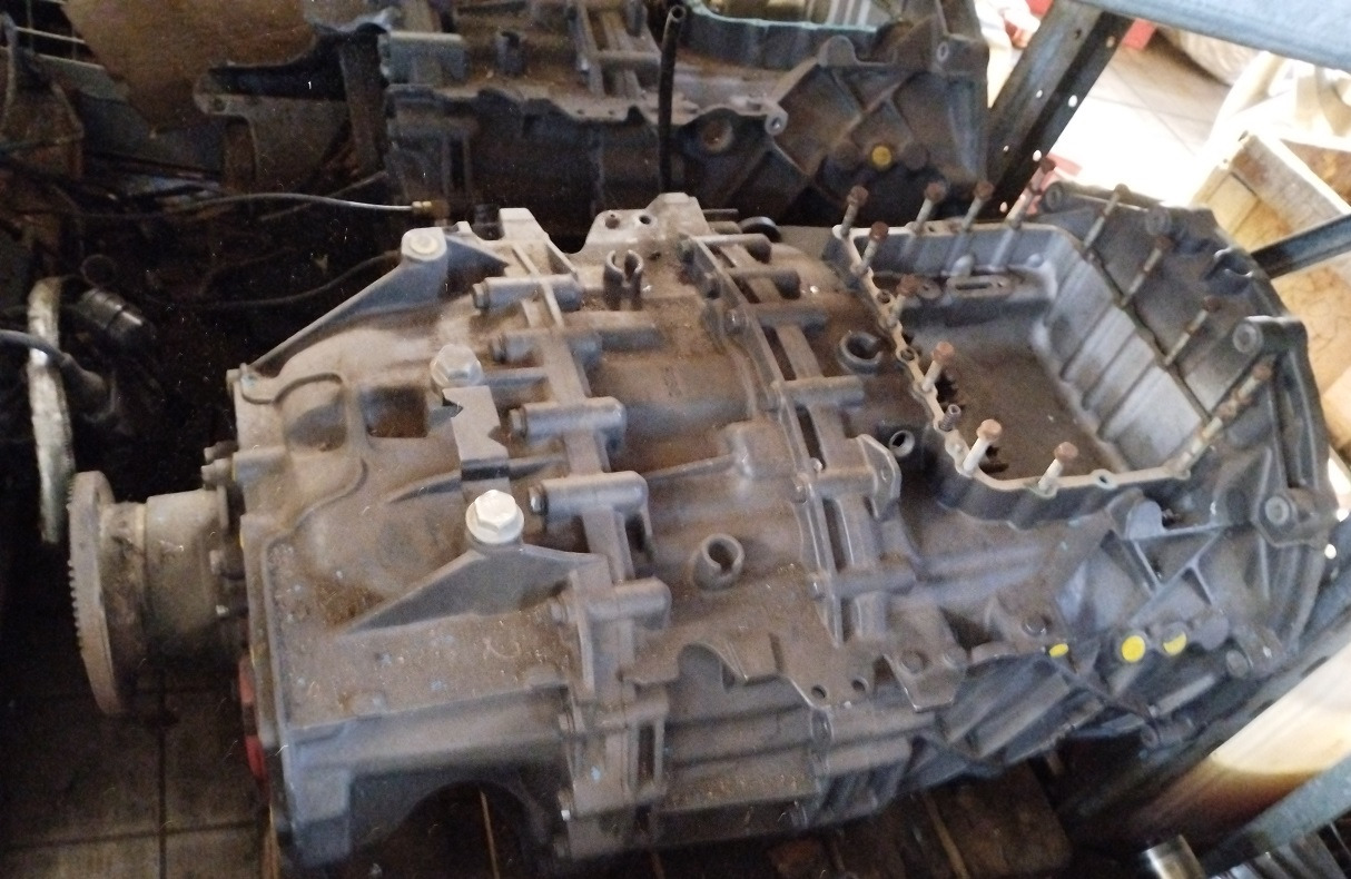 DAF XF 105 12AS2130 - علبة التروس و قطع الغيار - شاحنة: صور 1 DAF XF 105 12AS2130 - علبة التروس و قطع الغيار - شاحنة: صور 1