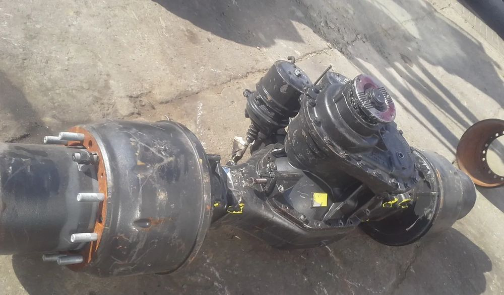 Obudowa mostu tylnego MAN TGS TGA Przelotowy HPD1382 - المحور و قطع الغيار - شاحنة: صور 1 Obudowa mostu tylnego MAN TGS TGA Przelotowy HPD1382 - المحور و قطع الغيار - شاحنة: صور 1