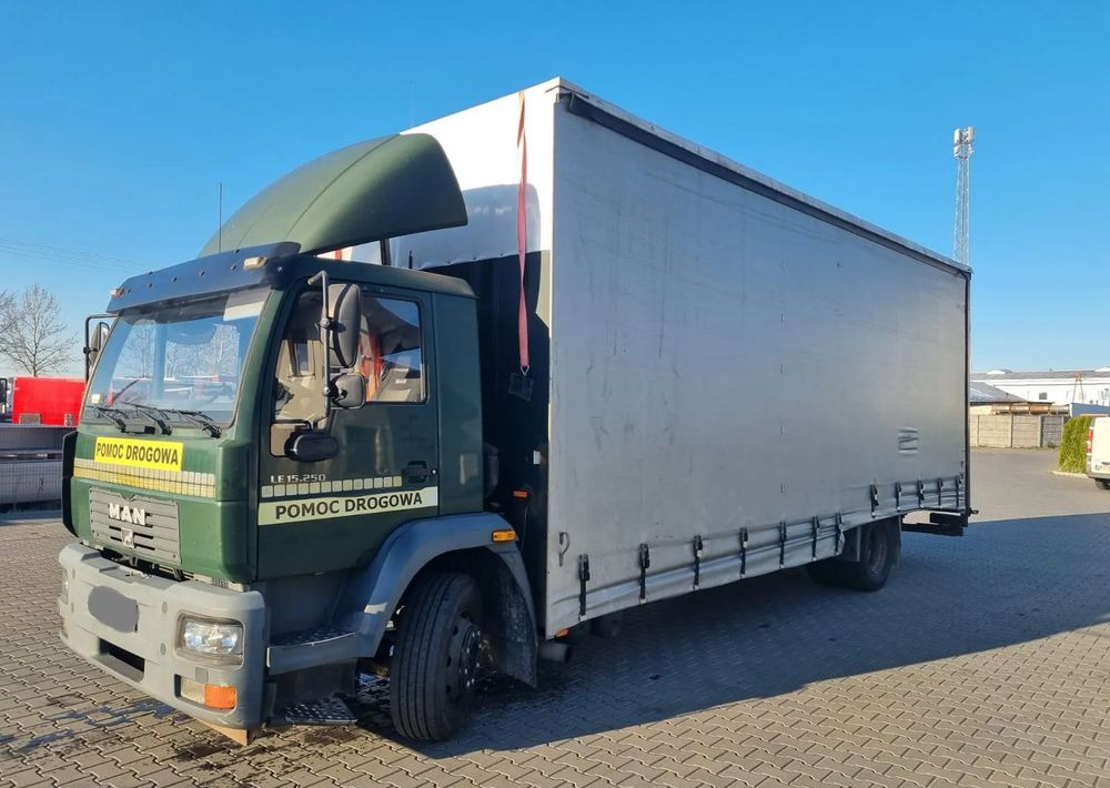MAN LE 15 220 - سيارة السحب للتصليح: صور 1 MAN LE 15 220 - سيارة السحب للتصليح: صور 1