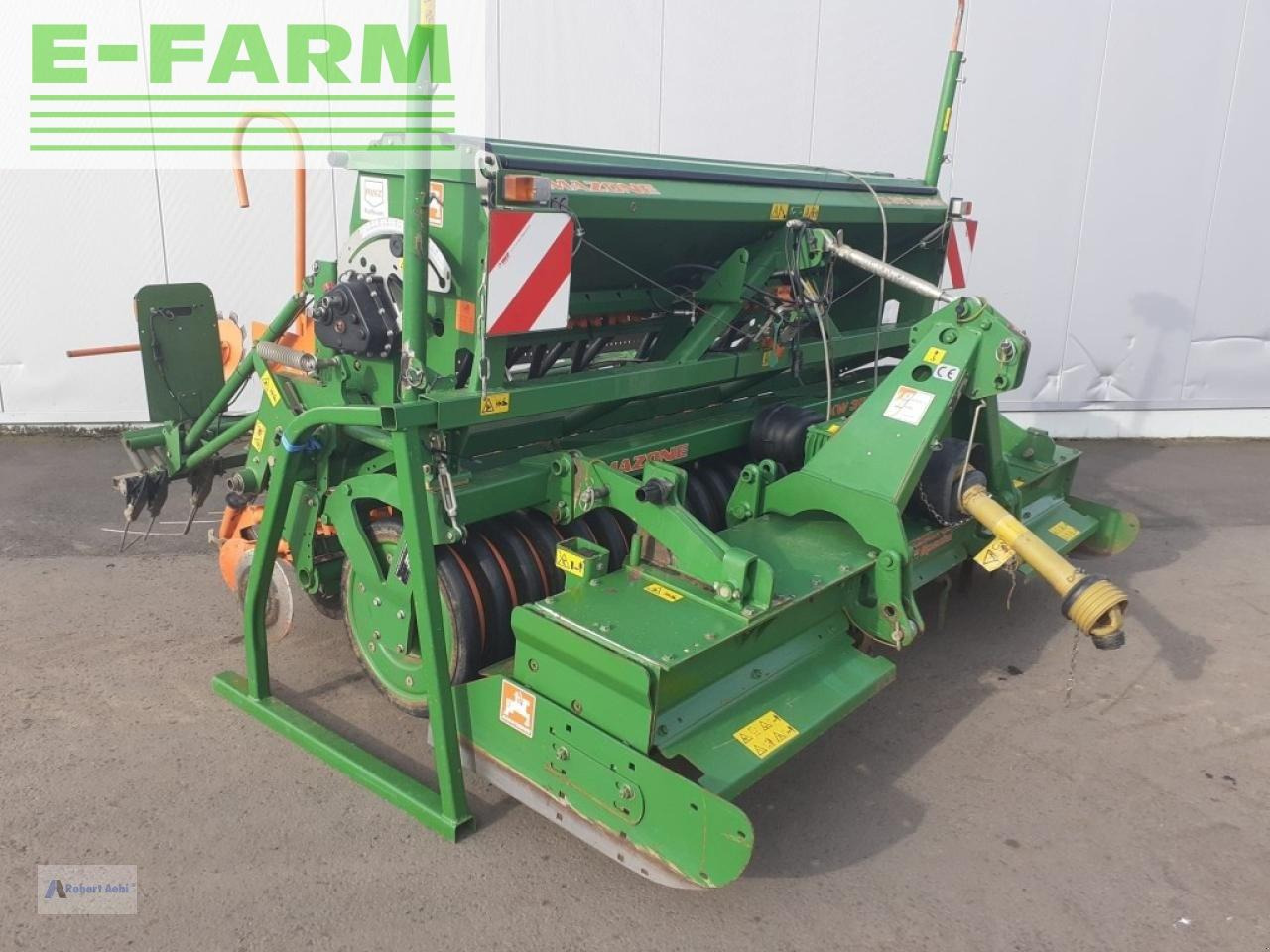 Amazone ad303 ke303 - الة بذر: صور 1 Amazone ad303 ke303 - الة بذر: صور 1