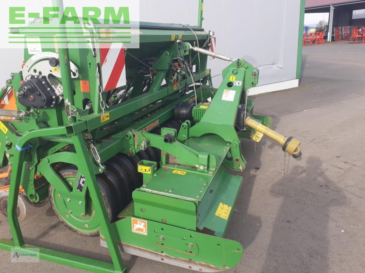 Amazone ad303 ke303 - الة بذر: صور 2 Amazone ad303 ke303 - الة بذر: صور 2