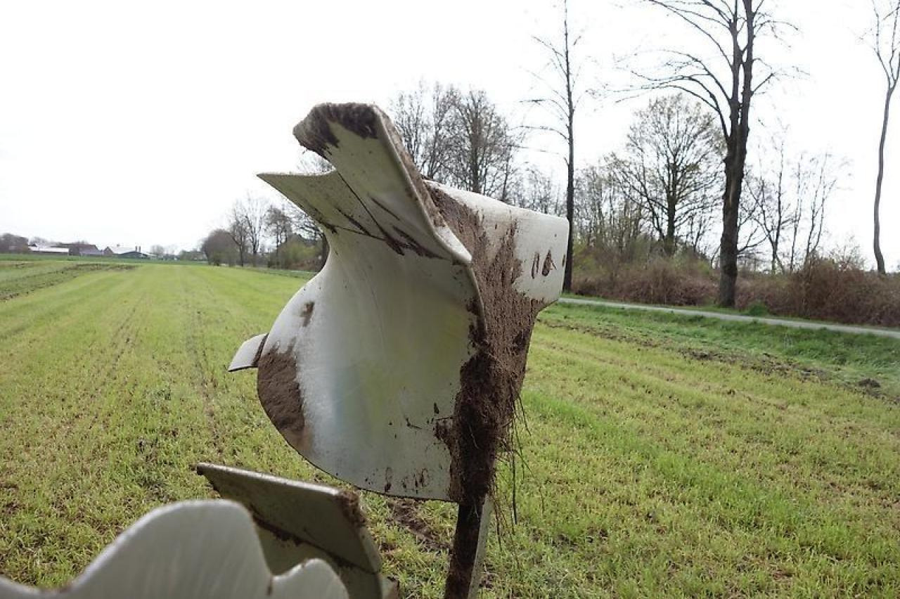 محراث Amazone cayron 200 5 schar vario: صور 9