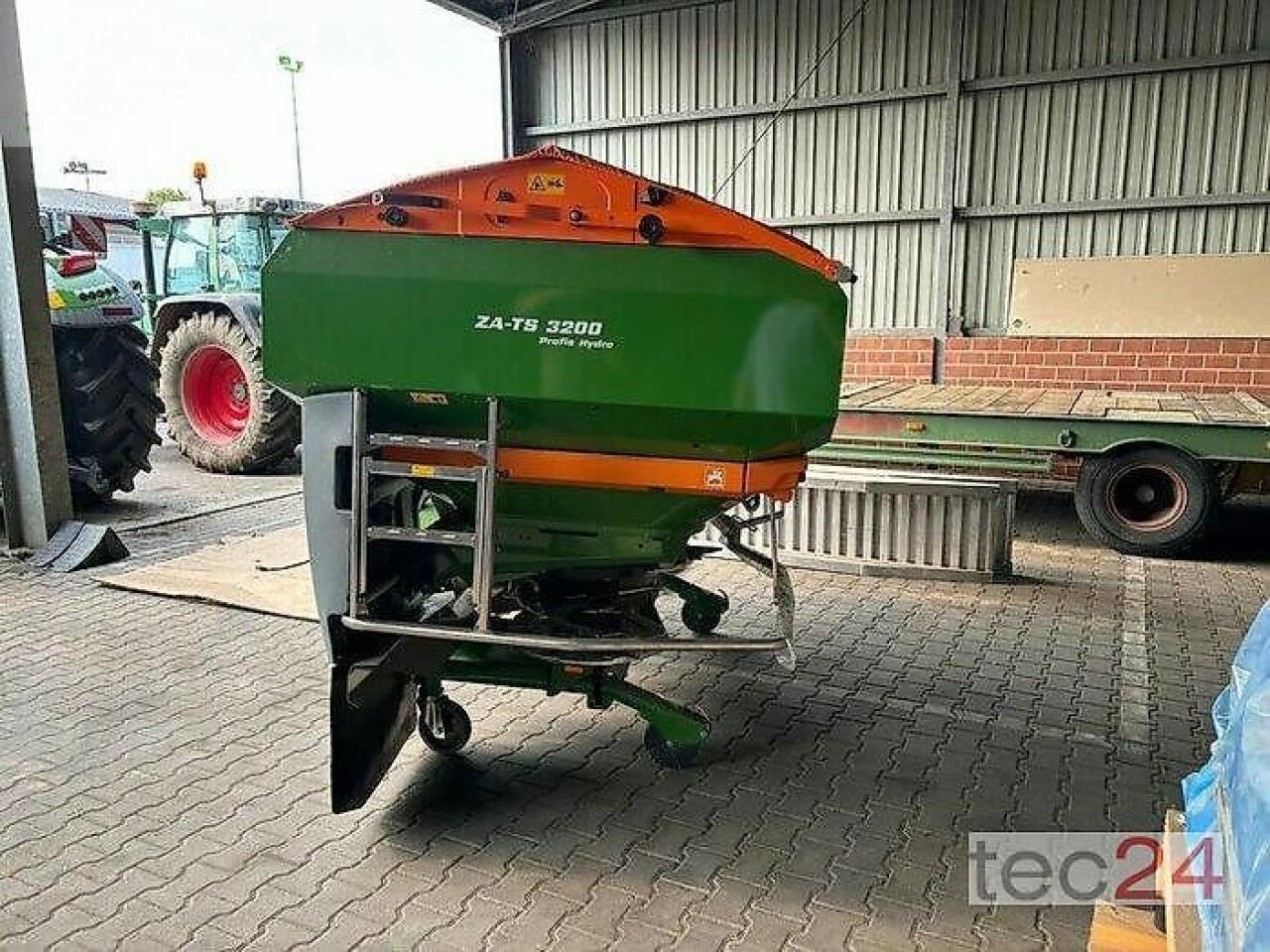 Amazone za-ts 3200 hydro - آلة رش الأسمدة: صور 2 Amazone za-ts 3200 hydro - آلة رش الأسمدة: صور 2