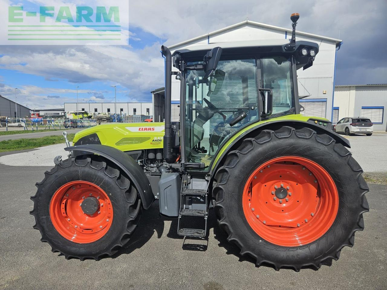 جرار CLAAS axos 3.105: صور 8
