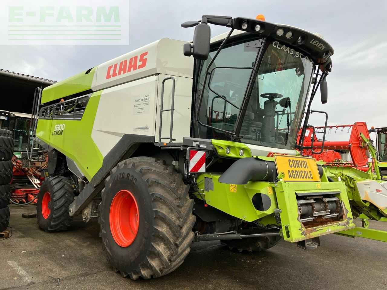 CLAAS lexion 5300 - حصادة شاملة: صور 1 CLAAS lexion 5300 - حصادة شاملة: صور 1