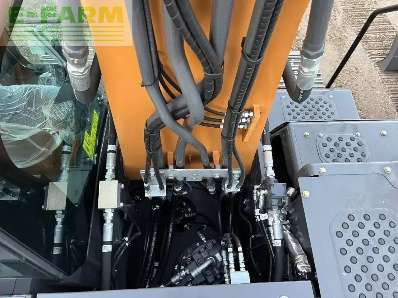 حفارات زحافة Case-IH cx210 e: صور 10 حفارات زحافة Case-IH cx210 e: صور 10