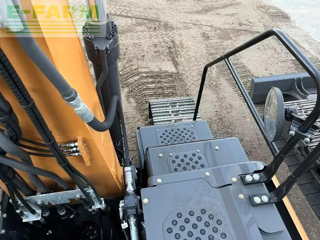 حفارات زحافة Case-IH cx210 e: صور 11 حفارات زحافة Case-IH cx210 e: صور 11