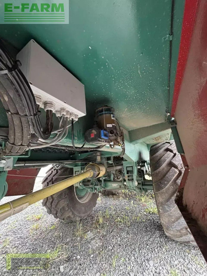 قلابة مقطورة الزراعية Farmtech fortis 2200 abschiebewagen + streuwerk: صور 7 قلابة مقطورة الزراعية Farmtech fortis 2200 abschiebewagen + streuwerk: صور 7
