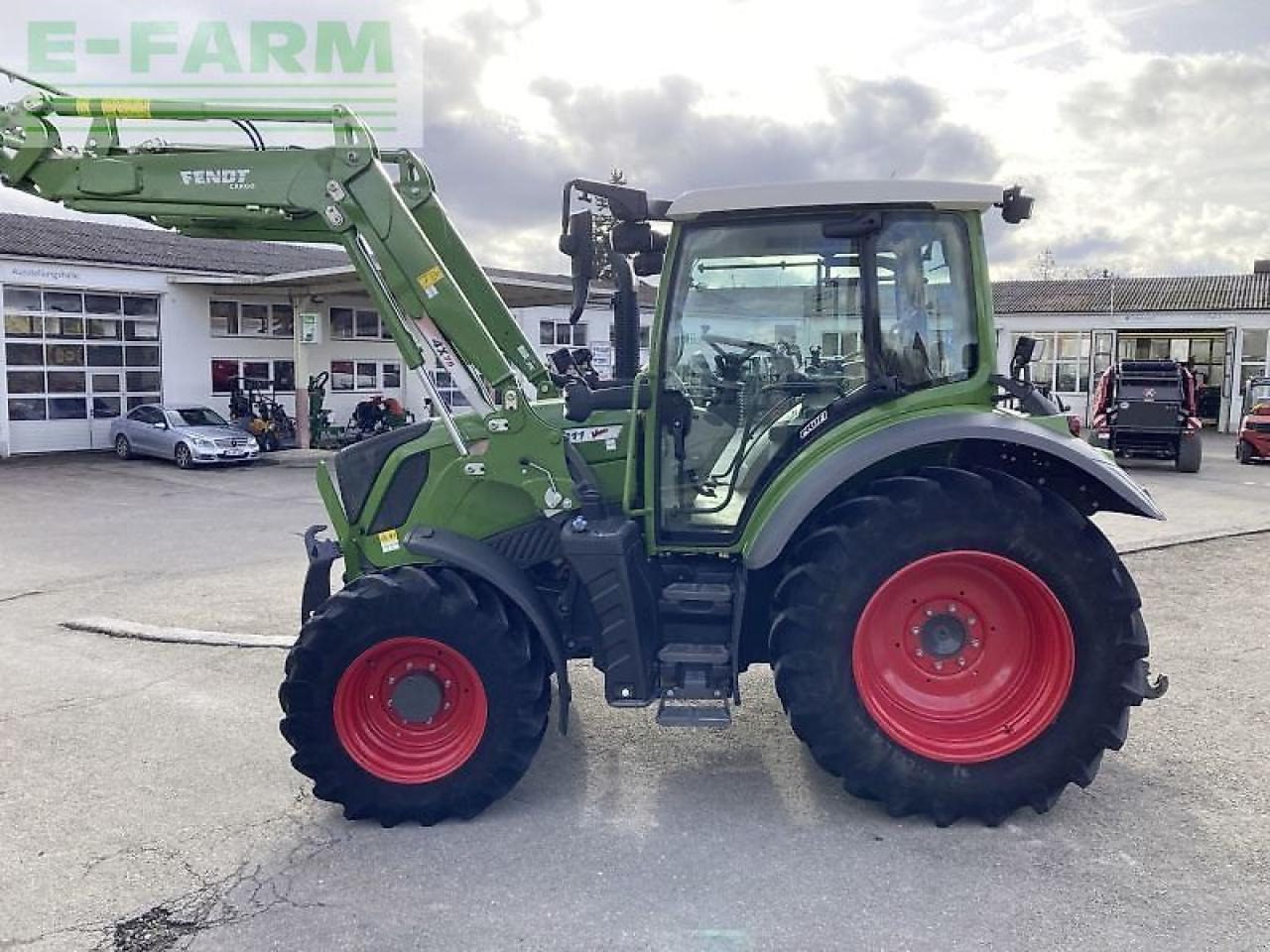 Fendt 311 vario s4 profi plus ProfiPlus - جرار: صور 5 Fendt 311 vario s4 profi plus ProfiPlus - جرار: صور 5