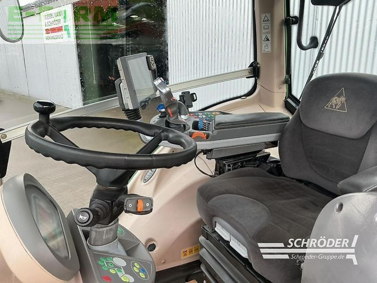 Fendt 828 s4 profi plus - جرار: صور 2 Fendt 828 s4 profi plus - جرار: صور 2