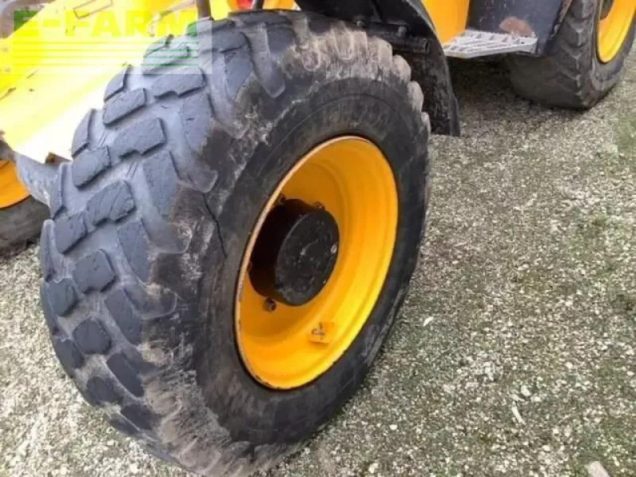 رافعة تلسكوبية JCB tm320: صور 7