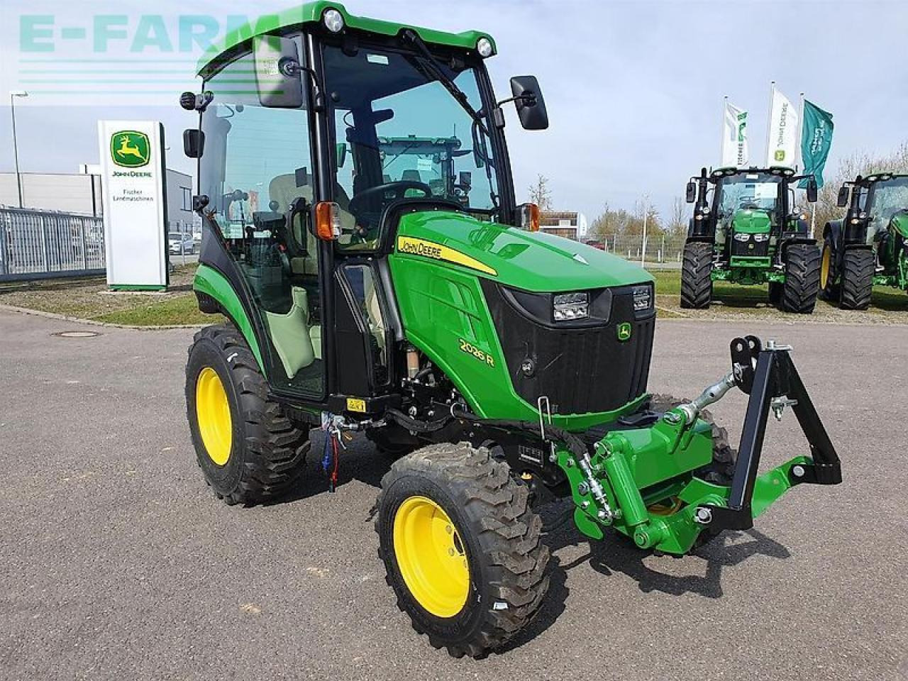 John Deere 2026r - جرار: صور 1 John Deere 2026r - جرار: صور 1