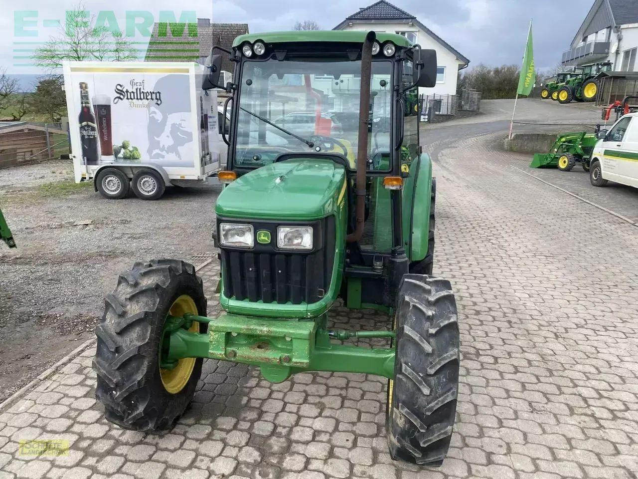 جرار John Deere 5055e: صور 6 جرار John Deere 5055e: صور 6