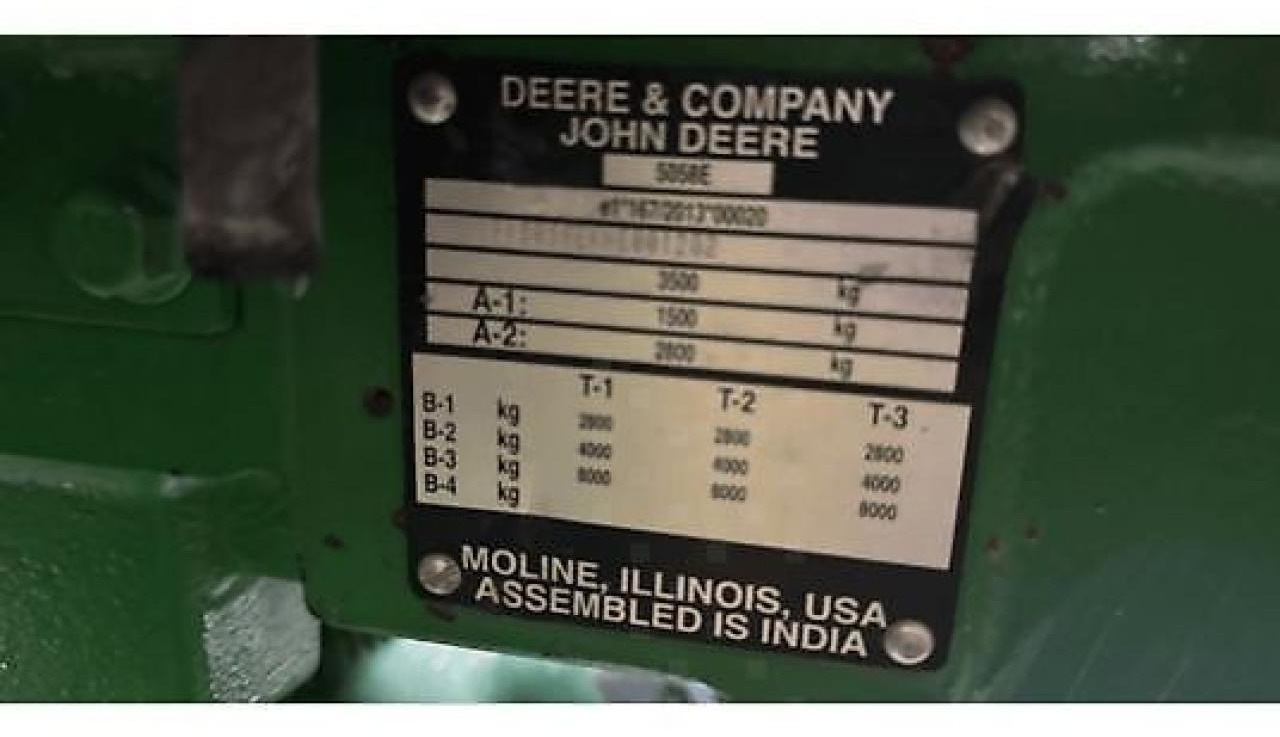جرار John Deere 5058e: صور 9