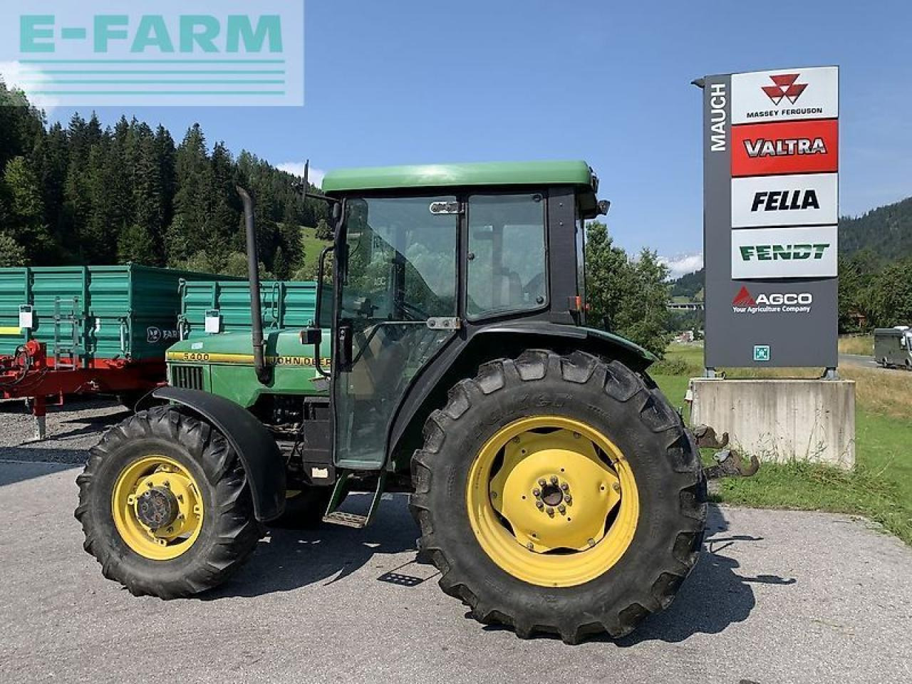 جرار John Deere 5400 a: صور 7