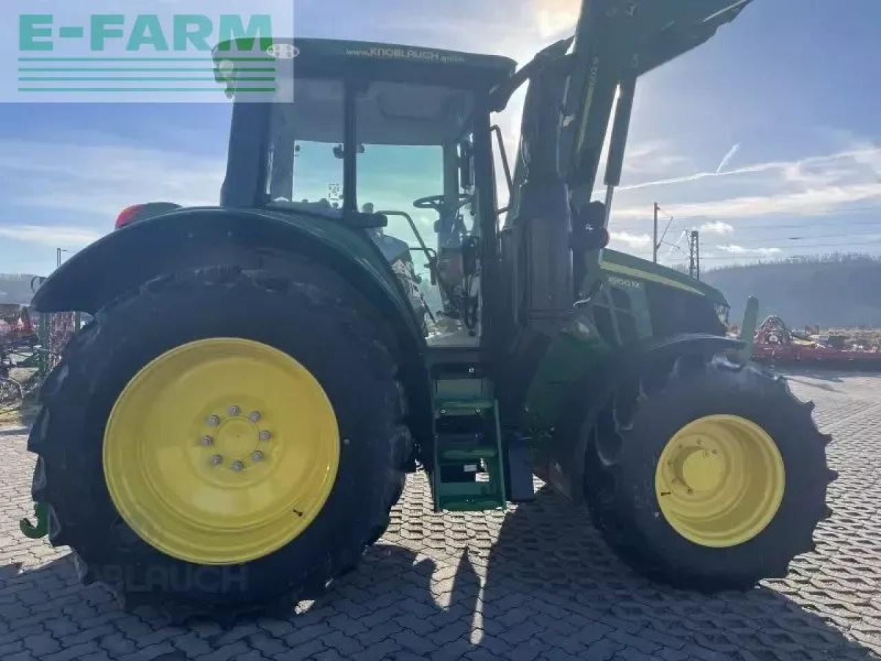 John Deere 6100m - جرار: صور 3 John Deere 6100m - جرار: صور 3