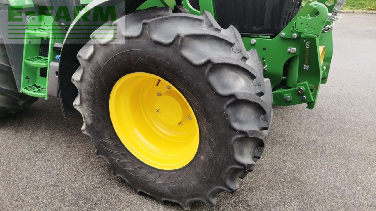جرار John Deere 6120m: صور 15