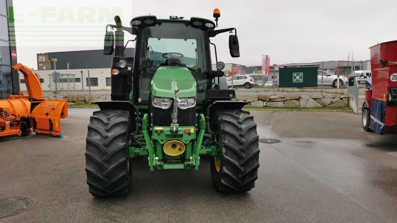 جرار John Deere 6120m: صور 6