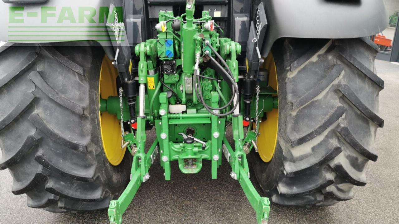 جرار John Deere 6120m: صور 13
