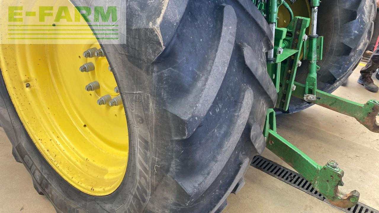 جرار John Deere 6130R: صور 16