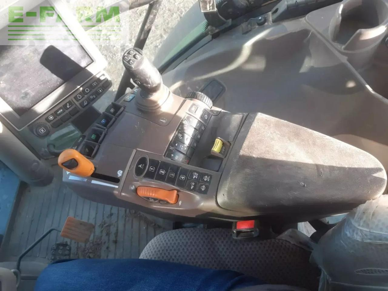 John Deere 6155r - جرار: صور 5 John Deere 6155r - جرار: صور 5