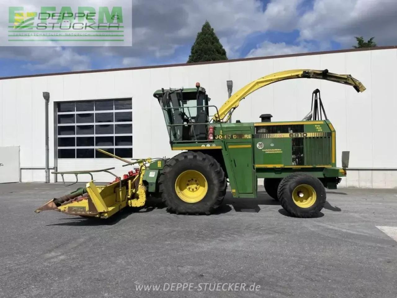حصادة الأعلاف John Deere 6810: صور 14 حصادة الأعلاف John Deere 6810: صور 14