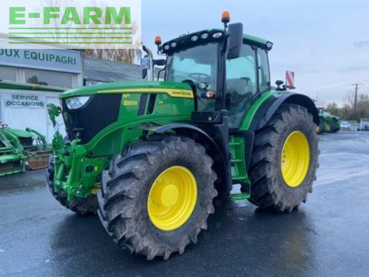 John Deere 6r215 - جرار: صور 1 John Deere 6r215 - جرار: صور 1