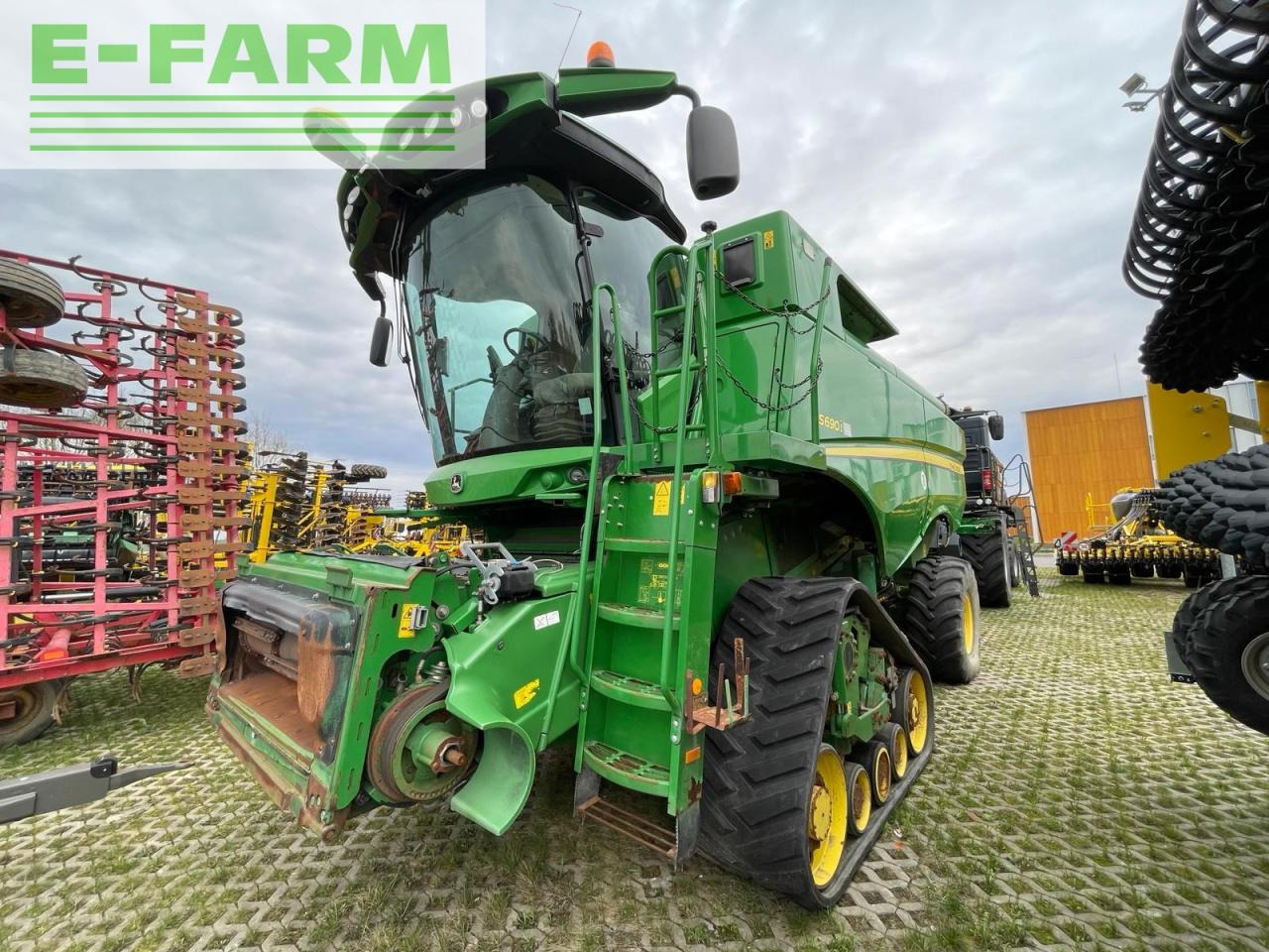 John Deere S690i - حصادة شاملة: صور 2 John Deere S690i - حصادة شاملة: صور 2
