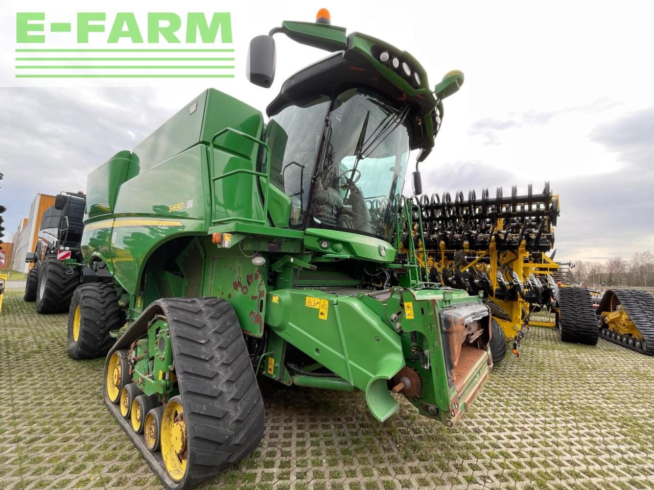 حصادة شاملة John Deere S690i: صور 7 حصادة شاملة John Deere S690i: صور 7
