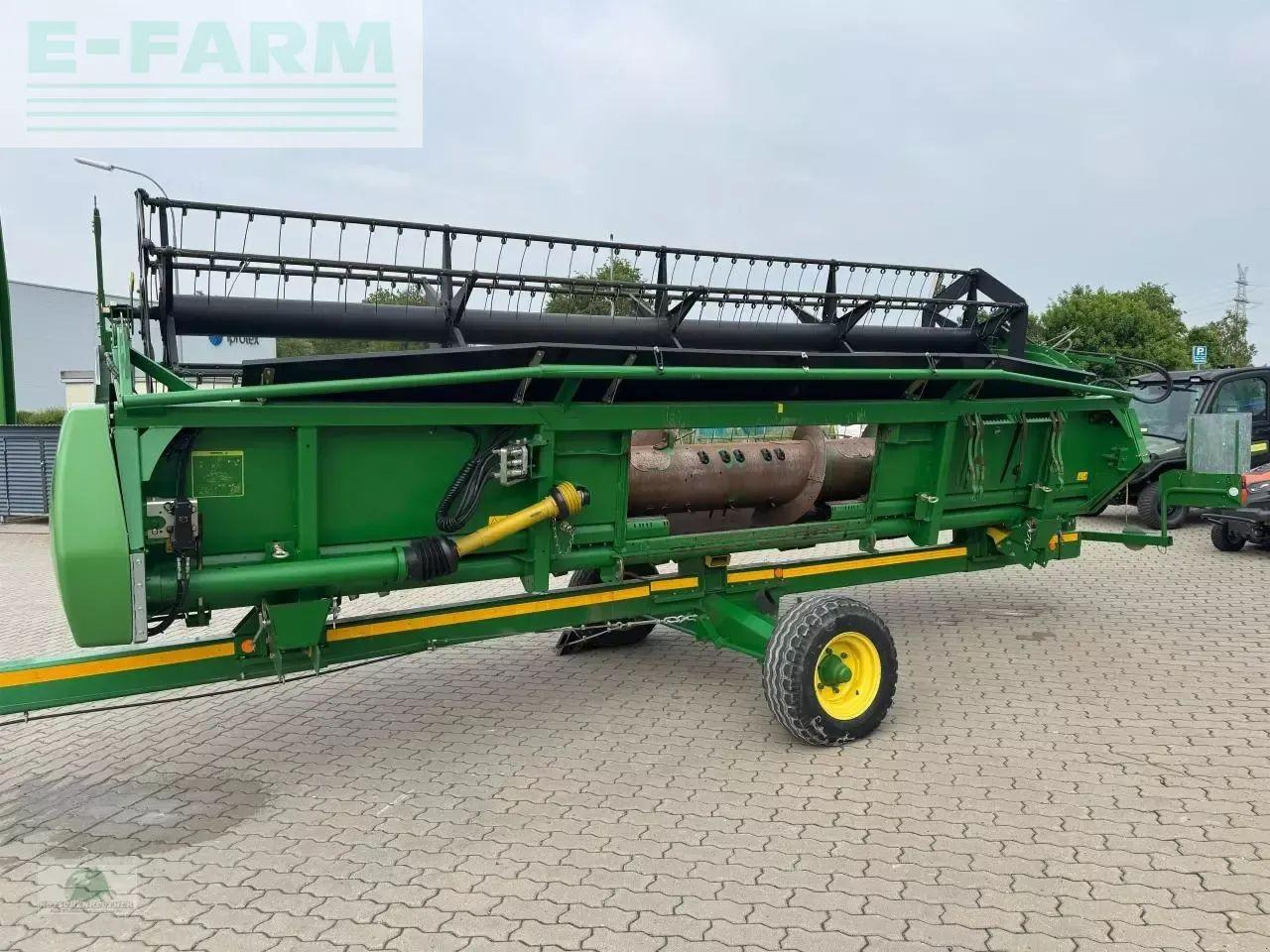 حصادة شاملة John Deere t560i hm: صور 16