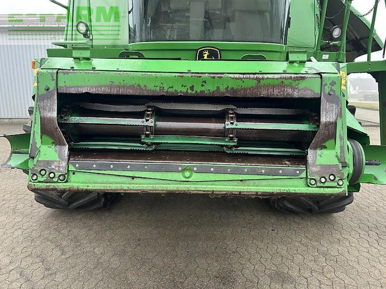 حصادة شاملة John Deere t660: صور 15