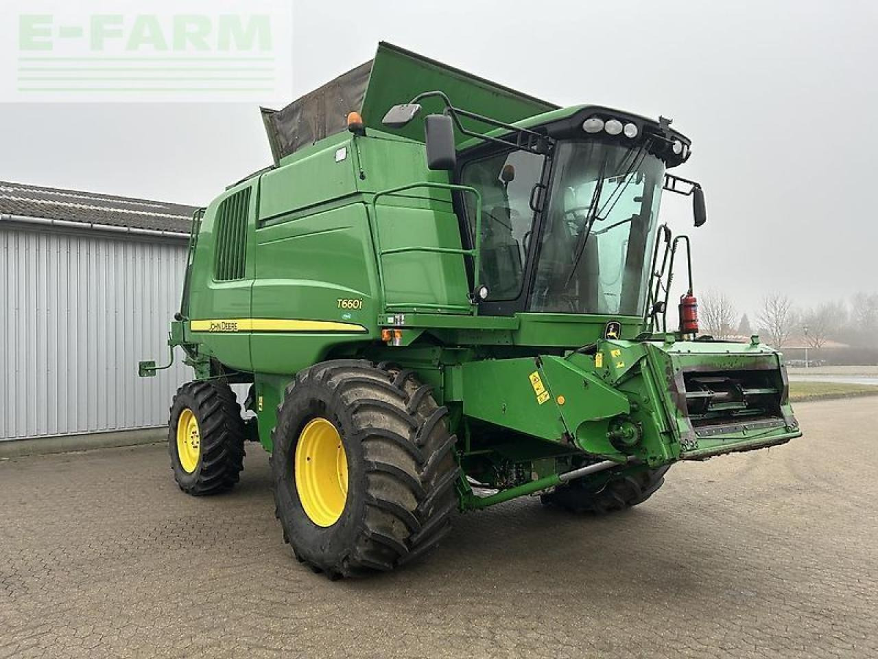 حصادة شاملة John Deere t660: صور 11