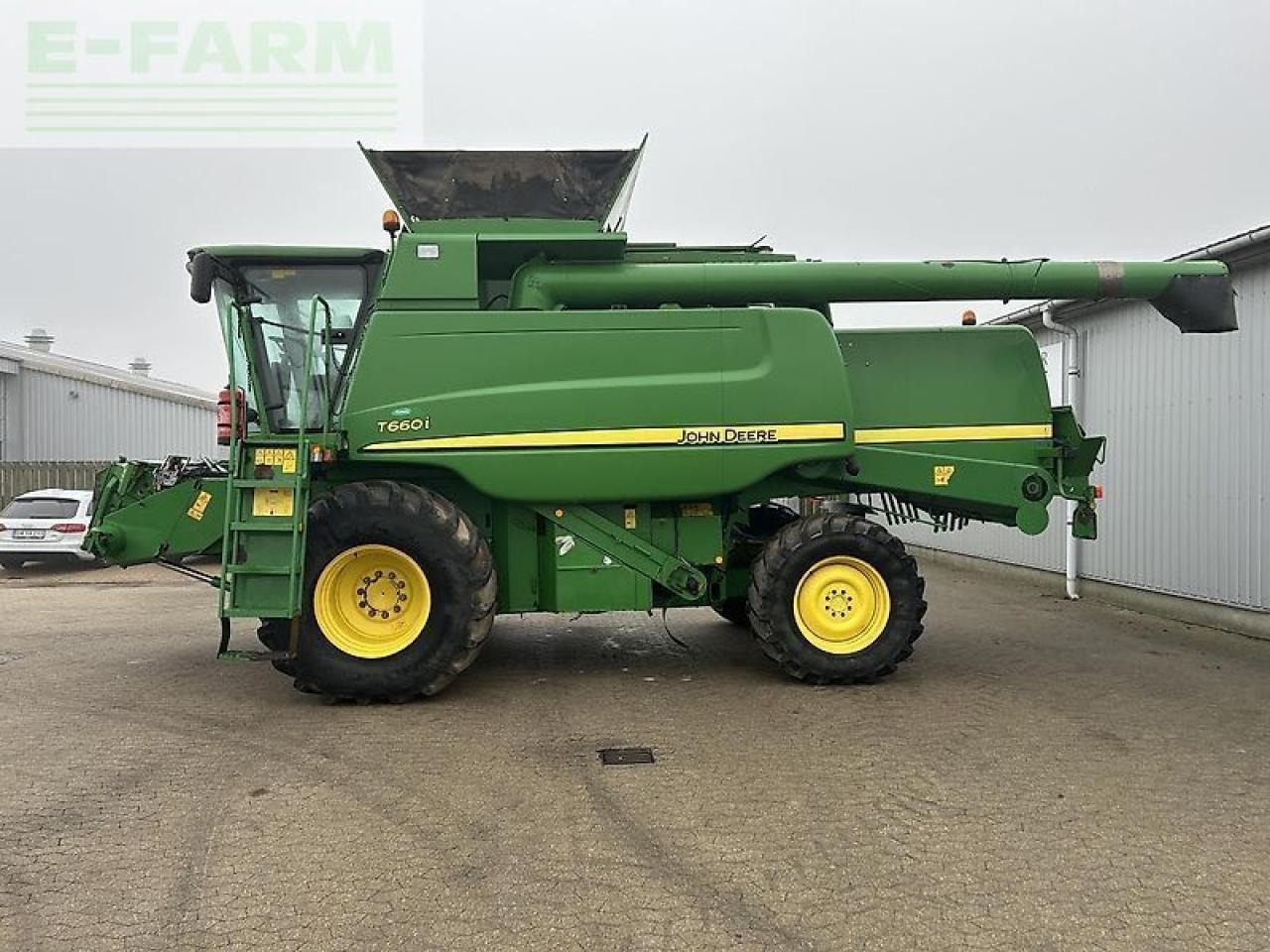 حصادة شاملة John Deere t660: صور 14