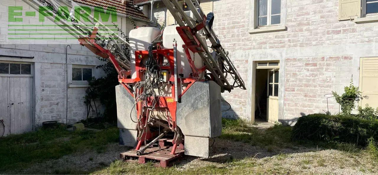 Kuhn altis 2002 - آلة الرش المقطورة: صور 5 Kuhn altis 2002 - آلة الرش المقطورة: صور 5