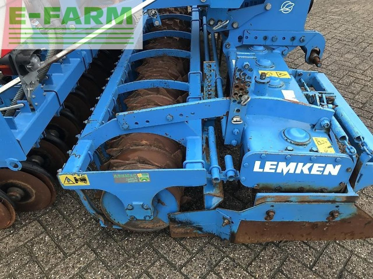 Lemken solitair 8/300 + zirkon 10/300 - معدات بذار: صور 4 Lemken solitair 8/300 + zirkon 10/300 - معدات بذار: صور 4