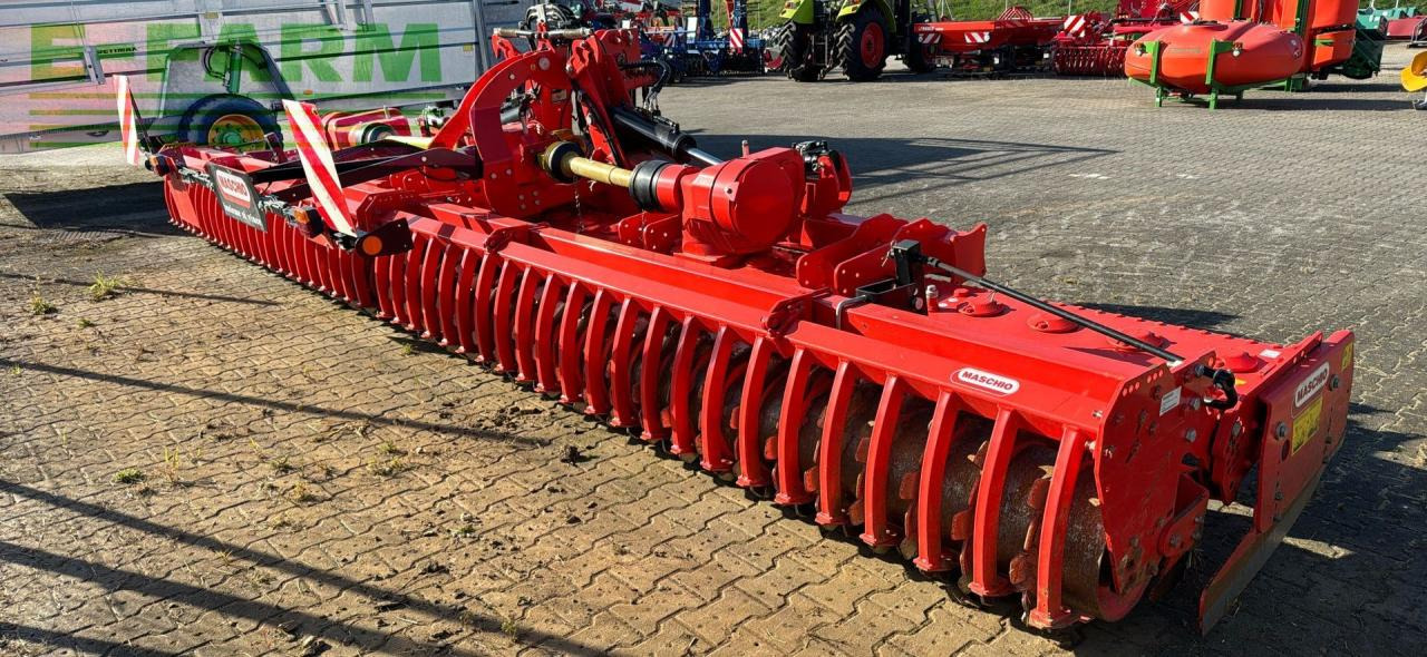ال معدات حراثه Maschio Toro 7000: صور 8 ال معدات حراثه Maschio Toro 7000: صور 8