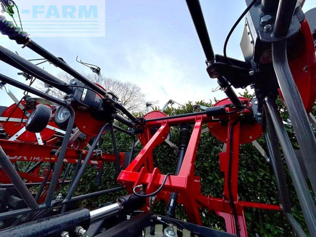 لمّامَة القش Massey Ferguson td 1310 x trc, wie neu !: صور 7