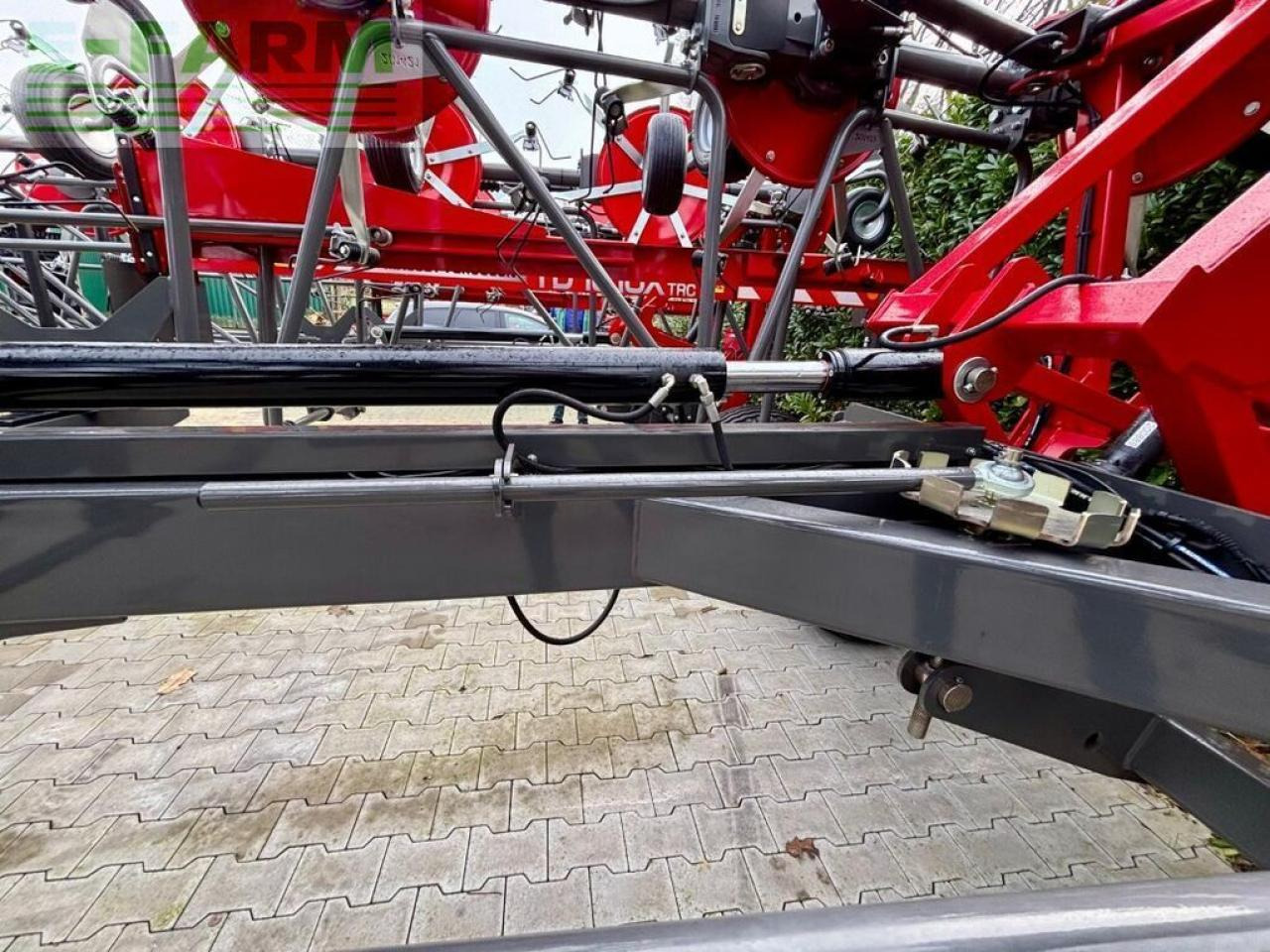 لمّامَة القش Massey Ferguson td 1310 x trc, wie neu !: صور 6
