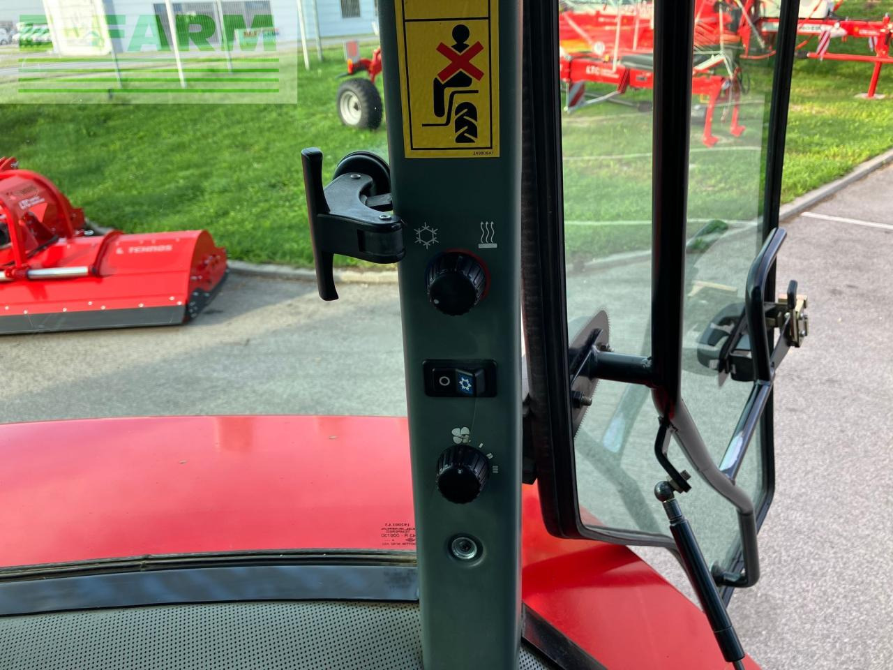 جرار McCormick CX 75: صور 43