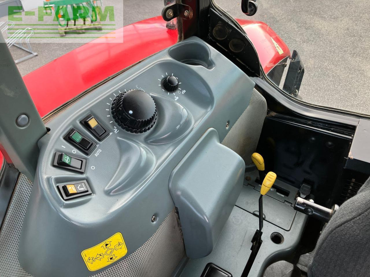 جرار McCormick CX 75: صور 41